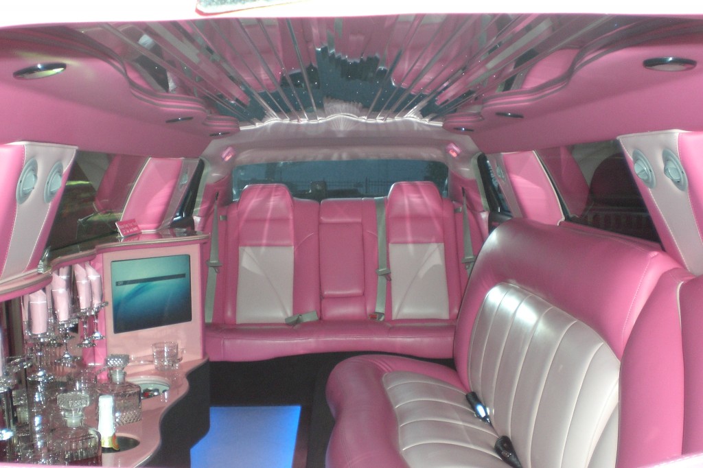 Limo Services in Houston: Pink Limo Houston