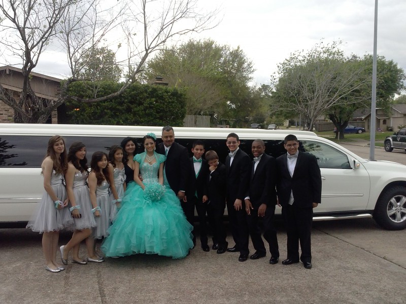 Mercedes limo for quinceanera