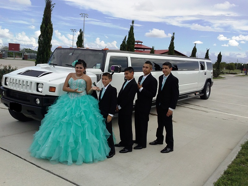 rent Hummer limos for your Quinceanera