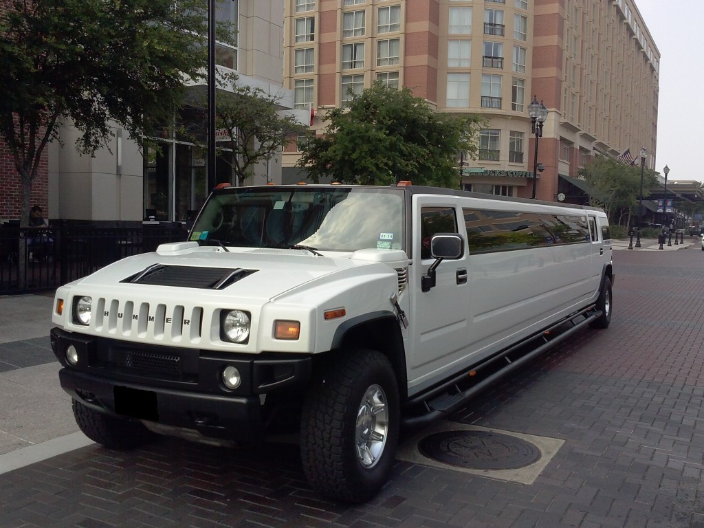 LUXURY HUMMER LIMOUSINE